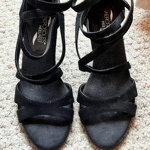 Comfy black suede strappy wedges